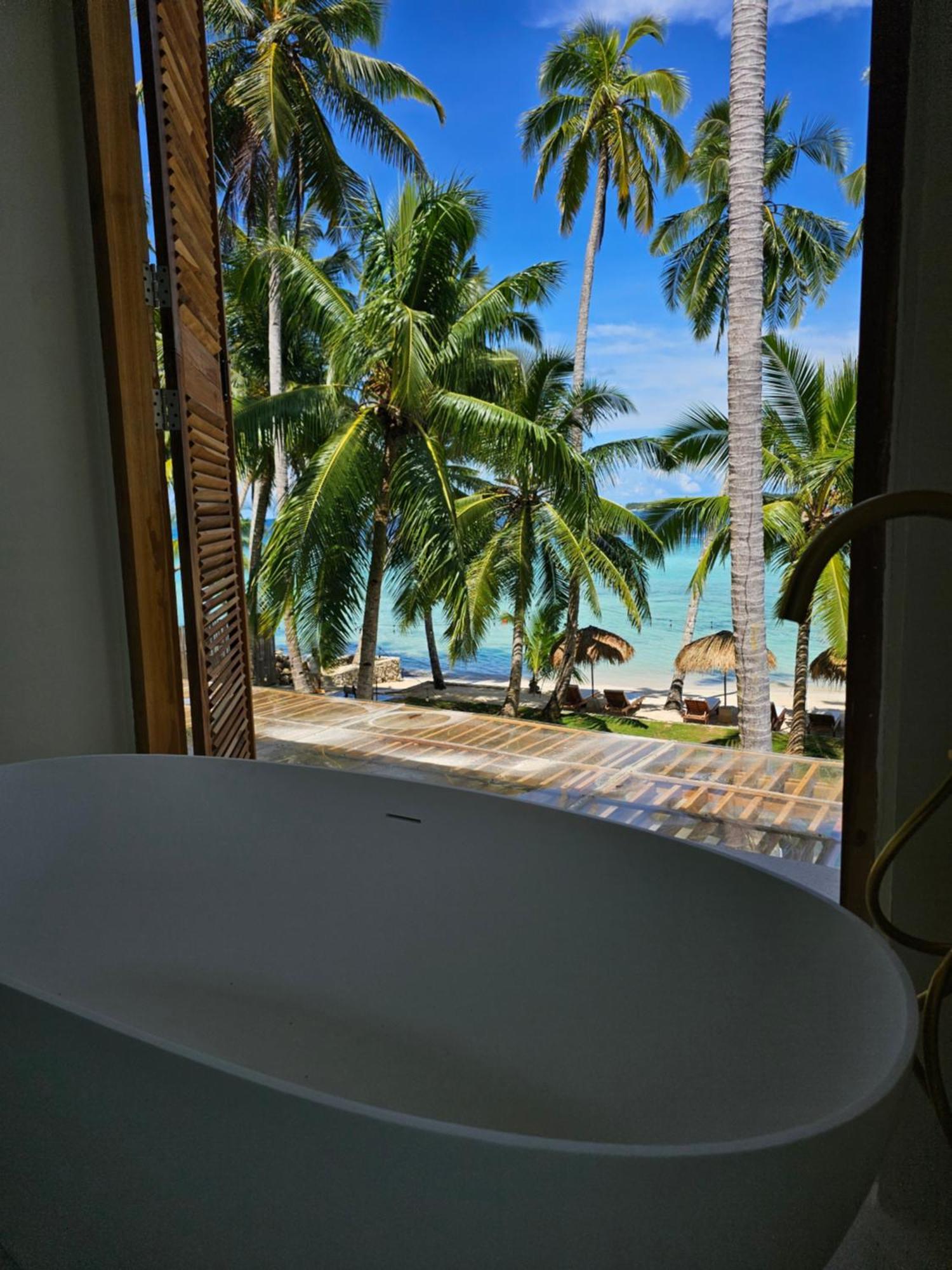 Solid Surf Villa Mentawai Tua Pejat Exterior foto